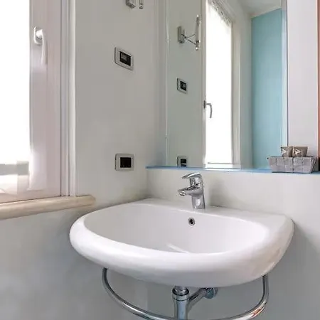 Residenza Amé Pensión Peschiera del Garda